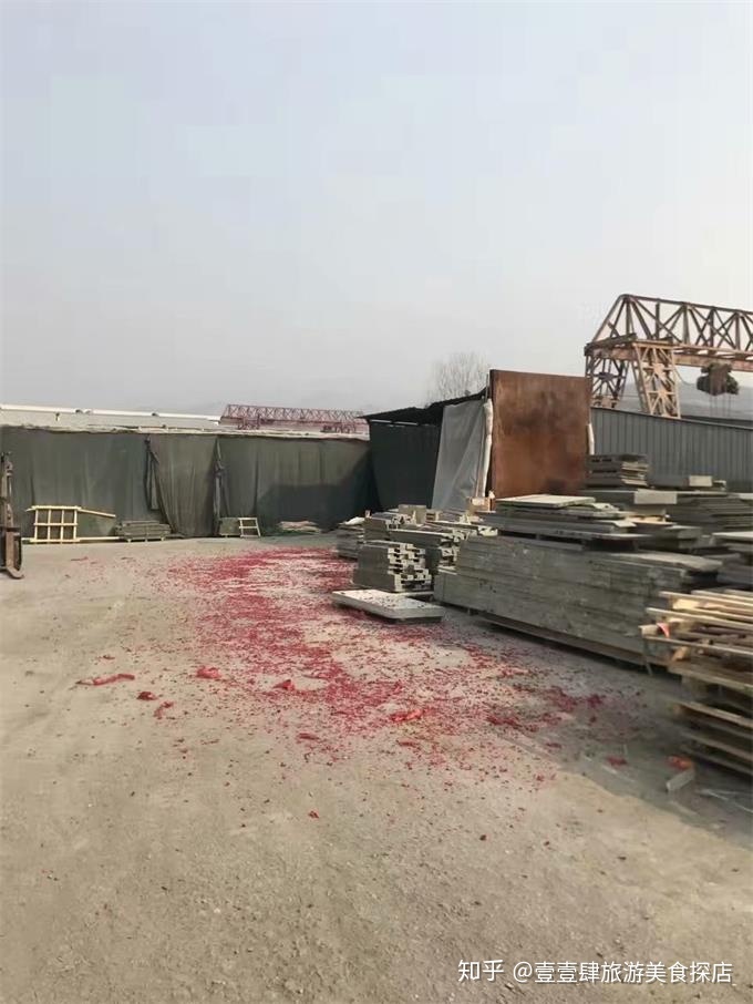 种睫毛是怎么种_大理石是一种什么岩石_狰狞的的岩石是拟人么