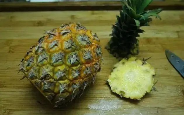 不锈钢锅烧焦烧黑了怎么清洗_锅上的烧焦印怎么去掉_熬过黑膏药的锅怎么清洗