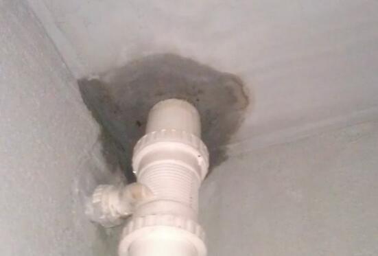 pvc水管接头漏水怎么办_PVC管接头漏水用啥胶水_pvc管胶水规格