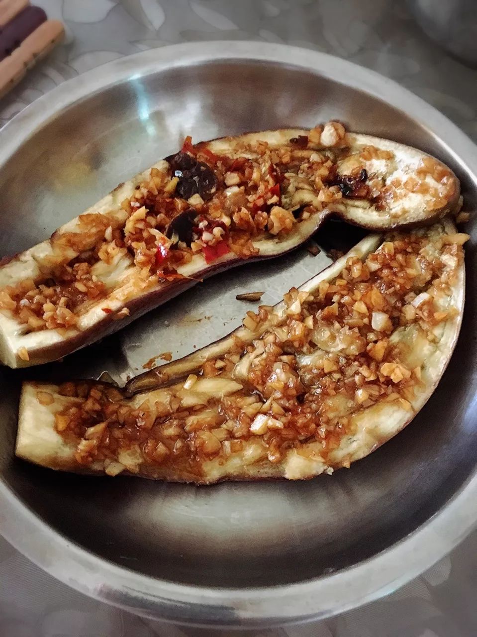 油淋茄子用什么茄子_油焖茄子是不是要将茄子烧2次_烤茄子