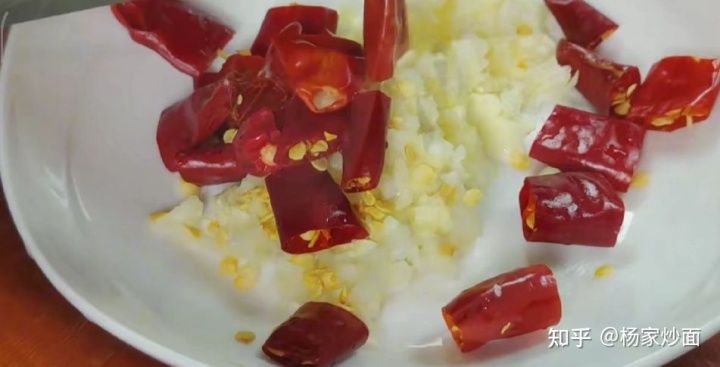 青椒土豆丝的做法_饭店青椒土豆丝的做法_青椒土豆丝的做法视频