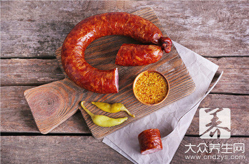 四川腊肠炒什么菜好吃