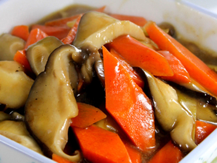 荠菜鸡蛋素馅怎么调馅_洋葱鸡蛋馅素饺子_荠菜馅的素饺子的做法