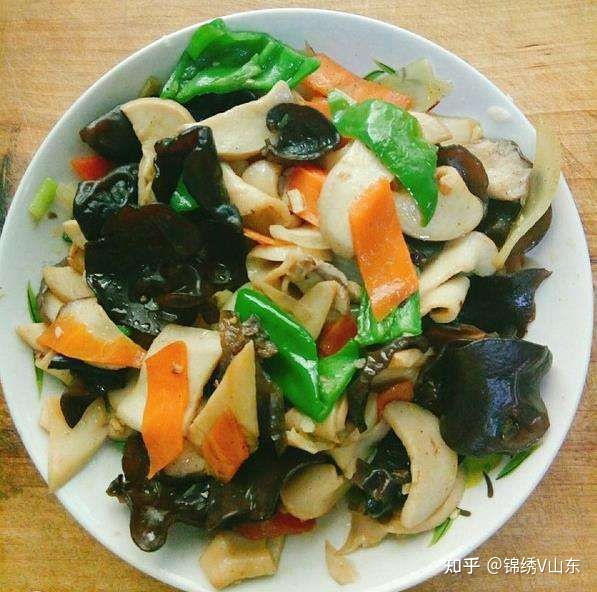 青椒回锅肉方豆瓣酱_回锅肉炒青椒_青椒回锅肉的做法
