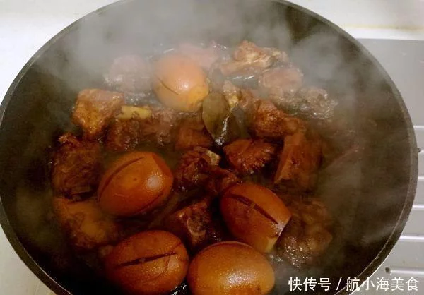 红烧土豆排骨_红烧排骨步骤_红烧芋头排骨