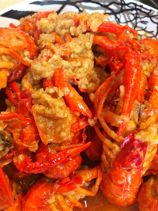 蒜蓉澳洲龙虾的做法_蒜蓉小龙虾做法 正宗_蒜蓉龙虾的做法大全视频