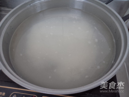 普通白粥怎么煮_煮白粥米水比例_电饭煲煮白粥放多少水