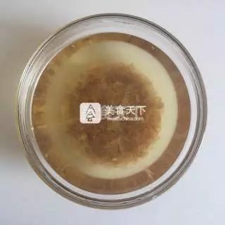 宜昌小滑头辣皮_皮辣红的做法_怎样做皮辣红
