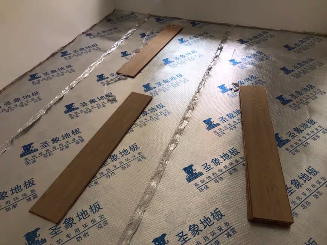 木地板宽度_天然木皮的宽度_木铺装宽度