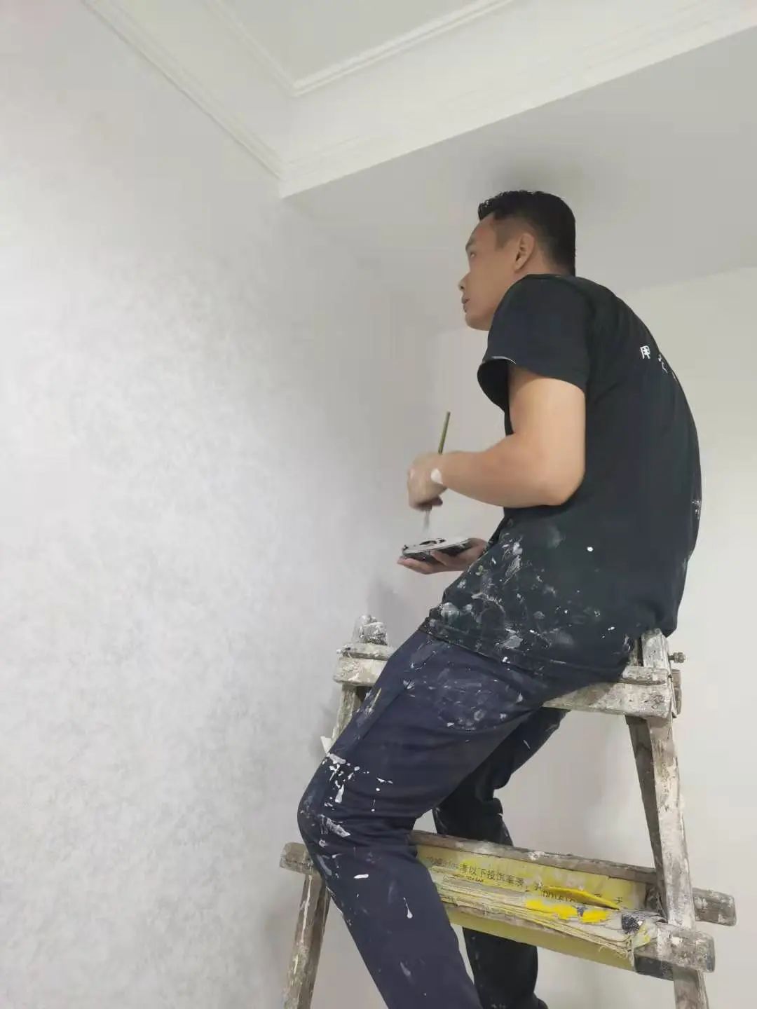 艺术漆怎么施工_幻彩艺术漆施工工艺_艺术漆施工工艺
