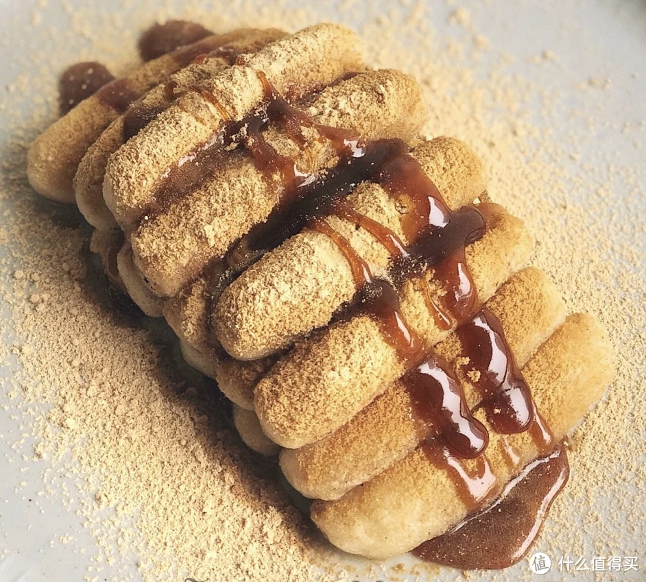 红糖糍粑外皮酥脆！里面软糯！回口甘甜！快来试试吧！