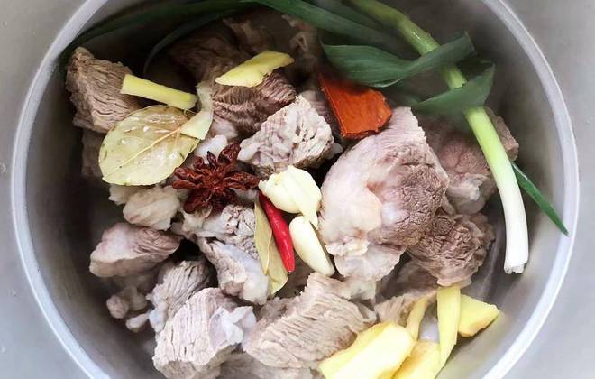 咖喱土豆的做法和步骤_咖喱鸡块土豆饭的做法_咖喱土豆鸡翅膀的做法大全