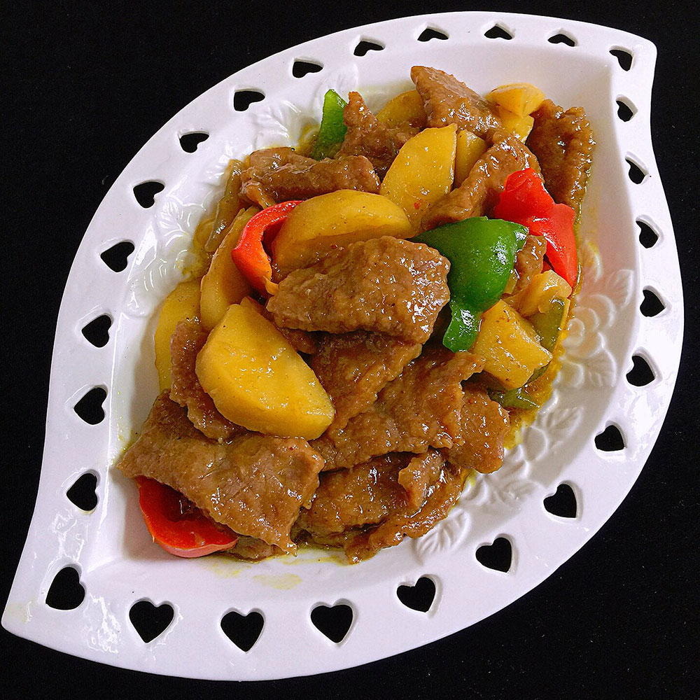 牛肉土豆咖喱饭的做法_咖喱土豆牛肉的做法_咖喱土豆的做法和步骤