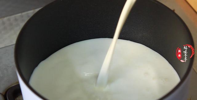 剩米饭熬粥的做法_剩奶粉可以做什么美食_剩下的米饭可以做成什么美食