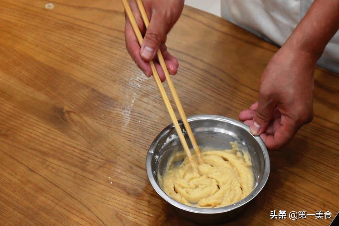 摊鸡蛋的做法_胡萝卜鸡蛋摊饼窍门_鸡蛋汉堡摊