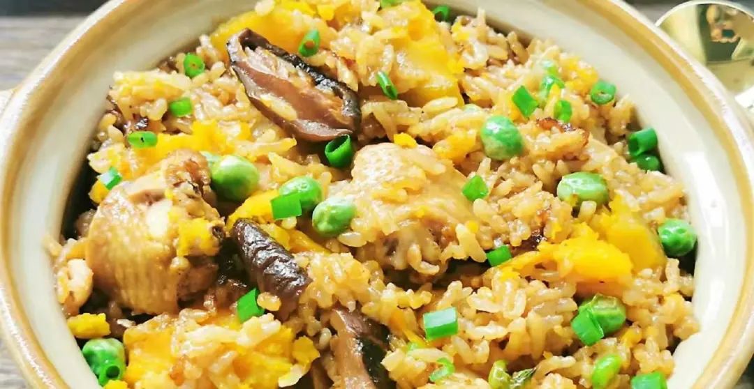 长豆角焖饭的家常做法_豆角焖饭的做法电饭锅的家常做法_焖饭的家常做法电饭锅