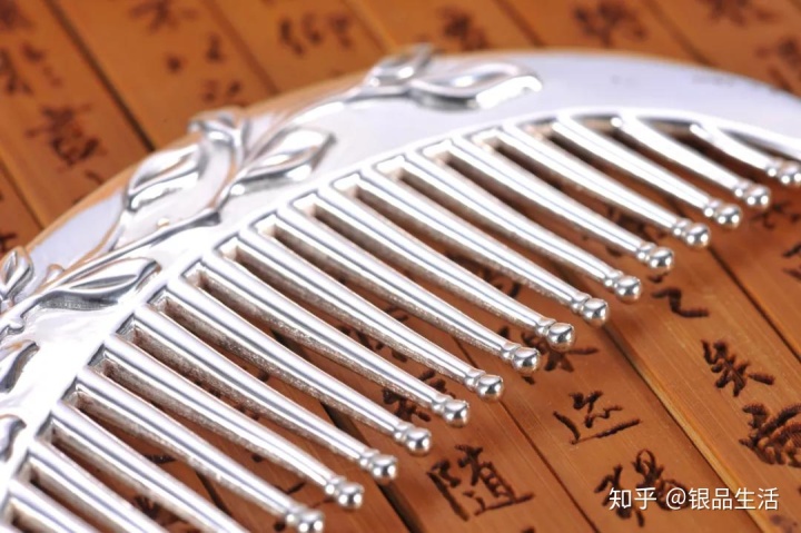 梳子的寓意_送女孩梳子有什么寓意_谭木匠梳子的寓意